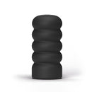 Twink masturbatore tutto nero-2